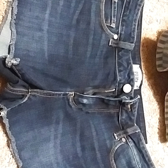 Paige denim shorts - Picture 1 of 3